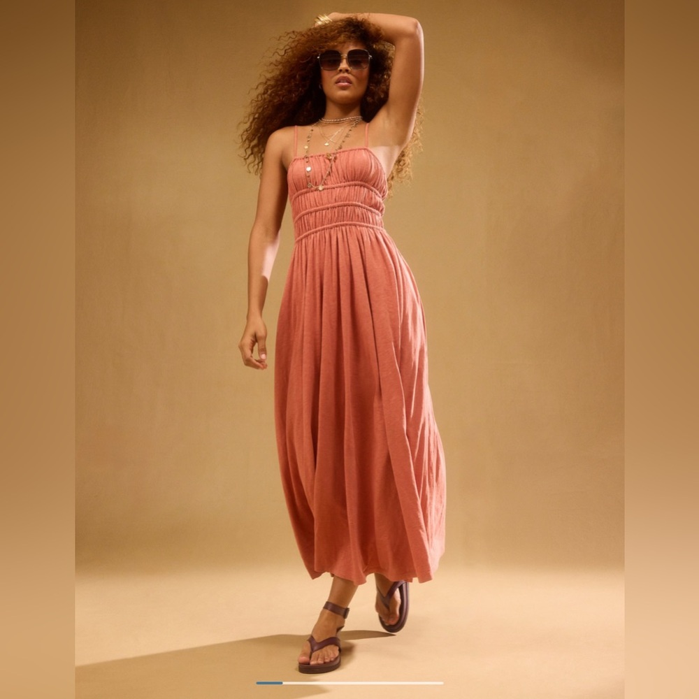 AE Sunchaser Knit Smocked Bodice Midi Dress